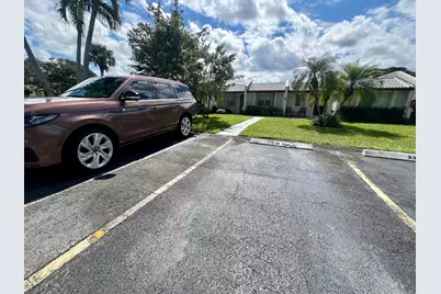 220 Lake Constance Drive, West Palm Beach, FL 33411 - Photo 3