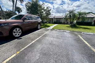 220 Lake Constance Dr, West Palm Beach, FL 33411 - Photo 3
