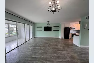 721 Lori Drive #206, Palm Springs, FL 33461 - Photo 9
