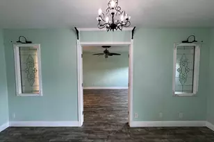 721 Lori Dr, Palm Springs, FL 33461 - Photo 11