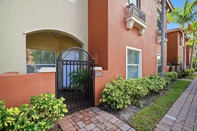 308 Lake Monterey Circle, Boynton Beach, FL 33426 - Photo 5