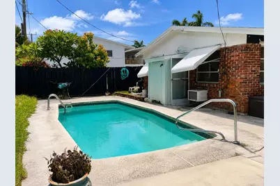 121 Cleveland Street #2, Palm Springs, FL 33461 - Photo 11