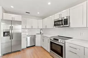2641 Gately Dr W, West Palm Beach, FL 33415 - Photo 11