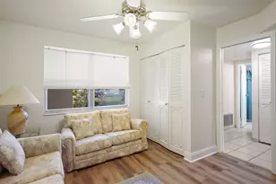 3951 Via Poinciana, Lake Worth, FL 33467 - Photo 13