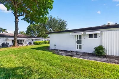 455 High Point Boulevard #D, Delray Beach, FL 33445 - Photo 13