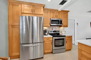 842 Meadowlark Ln, Delray Beach, FL 33445 - Photo 5