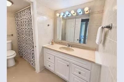 17021 N Bay Road #107, Sunny Isles Beach, FL 33160 - Photo 5