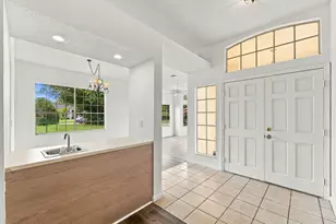1015 Lake Breeze Dr, Wellington, FL 33414 - Photo 5