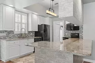 7303 Deer Point Ln, West Palm Beach, FL 33411 - Photo 15