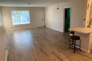 243 SW 4th St, Boca Raton, FL 33432 - Photo 5