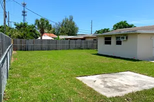 243 SW 4th St, Boca Raton, FL 33432 - Photo 15