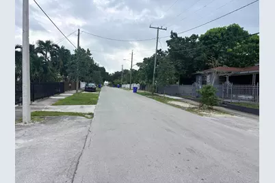 80 NE 68th Street, Miami, FL 33138 - Photo 15