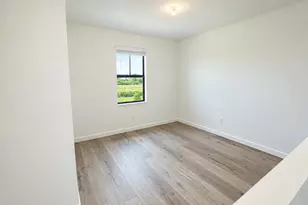 6874 NW Kestrel Lane, Port Saint Lucie, FL 34987 - Photo 23