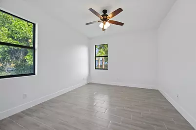 5601 N Australian Avenue, West Palm Beach, FL 33407 - Photo 13