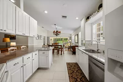 8558 SE Retreat Drive, Hobe Sound, FL 33455 - Photo 11