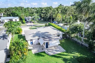 102 NW 12th St, Delray Beach, FL 33444 - Photo 3