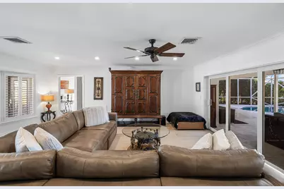 744 Peachtree Lane, Boca Raton, FL 33486 - Photo 9