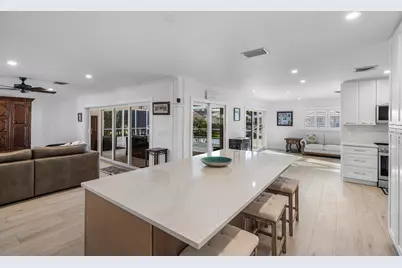 744 Peachtree Lane, Boca Raton, FL 33486 - Photo 11