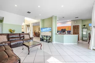 1233 Avondale Ln, West Palm Beach, FL 33409 - Photo 11
