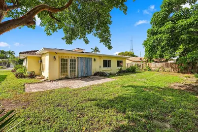213 NE 24th Court, Boca Raton, FL 33431 - Photo 57