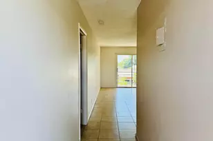 410 W Palm St, Lantana, FL 33462 - Photo 3