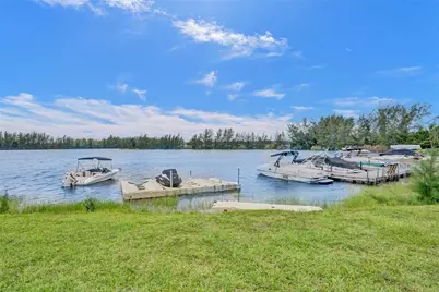 4059 Crystal Lake Drive, Deerfield Beach, FL 33064 - Photo 3