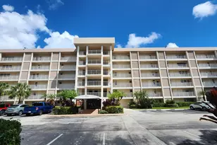 2851 S Palm Aire Dr, Pompano Beach, FL 33069 - Photo 15