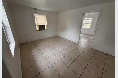 1976 Windsor Drive, North Palm Beach, FL 33408 - Photo 13