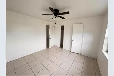 1976 Windsor Drive, North Palm Beach, FL 33408 - Photo 7