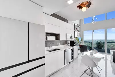 60 SW 13th Street #3411, Miami, FL 33130 - Photo 5