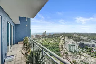 60 SW 13th St, Miami, FL 33130 - Photo 17