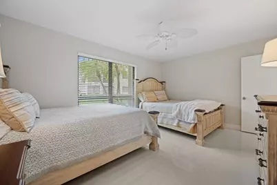460 Brackenwood Lane S, Palm Beach Gardens, FL 33418 - Photo 17
