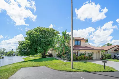 2810 Sand Pines Court, Lake Worth, FL 33462 - Photo 3