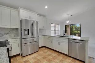 10429 S Lexington Circle S, Boynton Beach, FL 33436 - Photo 13