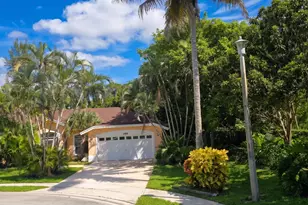 188 Gulfstream Cir, Royal Palm Beach, FL 33411 - Photo 5