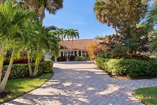 100 Hillcrest Dr, Sewalls Point, FL 34996 - Photo 51