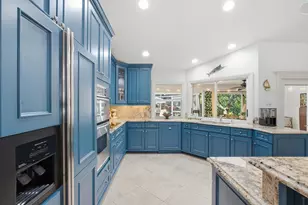 100 Hillcrest Dr, Sewalls Point, FL 34996 - Photo 15