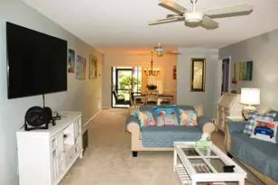 9865 Tabebuia Tree Dr, Boynton Beach, FL 33436 - Photo 5