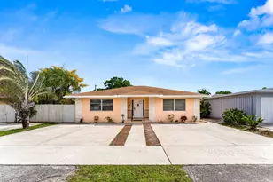 808 S Broadway, Lantana, FL 33462 - Photo 1