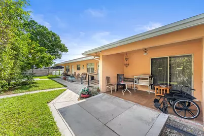 808 S Broadway #1, Lantana, FL 33462 - Photo 17
