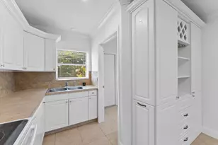 2631 NE 2nd Ave, Boca Raton, FL 33431 - Photo 9