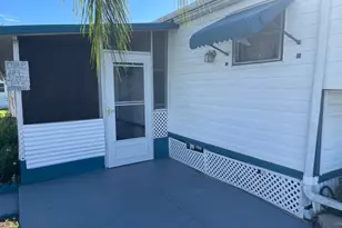 5400 SE Jack Ave, Stuart, FL 34997 - Photo 11