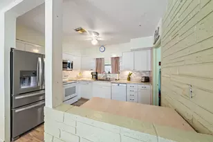 216 Tamoshanter Dr, Palm Springs, FL 33461 - Photo 5