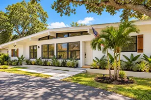 1944 NE Lake Pl, Jensen Beach, FL 34957 - Photo 1