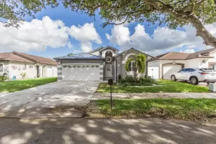 7461 NW 167th Terrace, Hialeah, FL 33015 - Photo 3