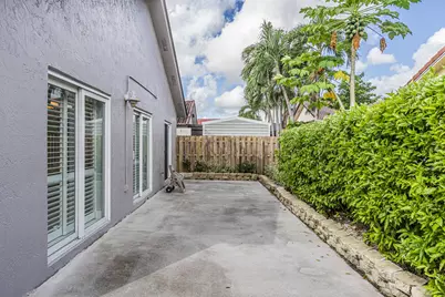 7461 NW 167th Terrace, Hialeah, FL 33015 - Photo 39