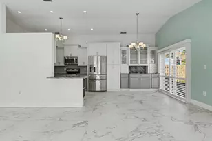 7461 NW 167th Terrace, Hialeah, FL 33015 - Photo 9