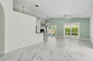 7461 NW 167th Terrace, Hialeah, FL 33015 - Photo 5