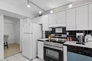 137 Golden Isles Dr, Hallandale Beach, FL 33009 - Photo 15
