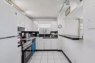 137 Golden Isles Dr, Hallandale Beach, FL 33009 - Photo 13